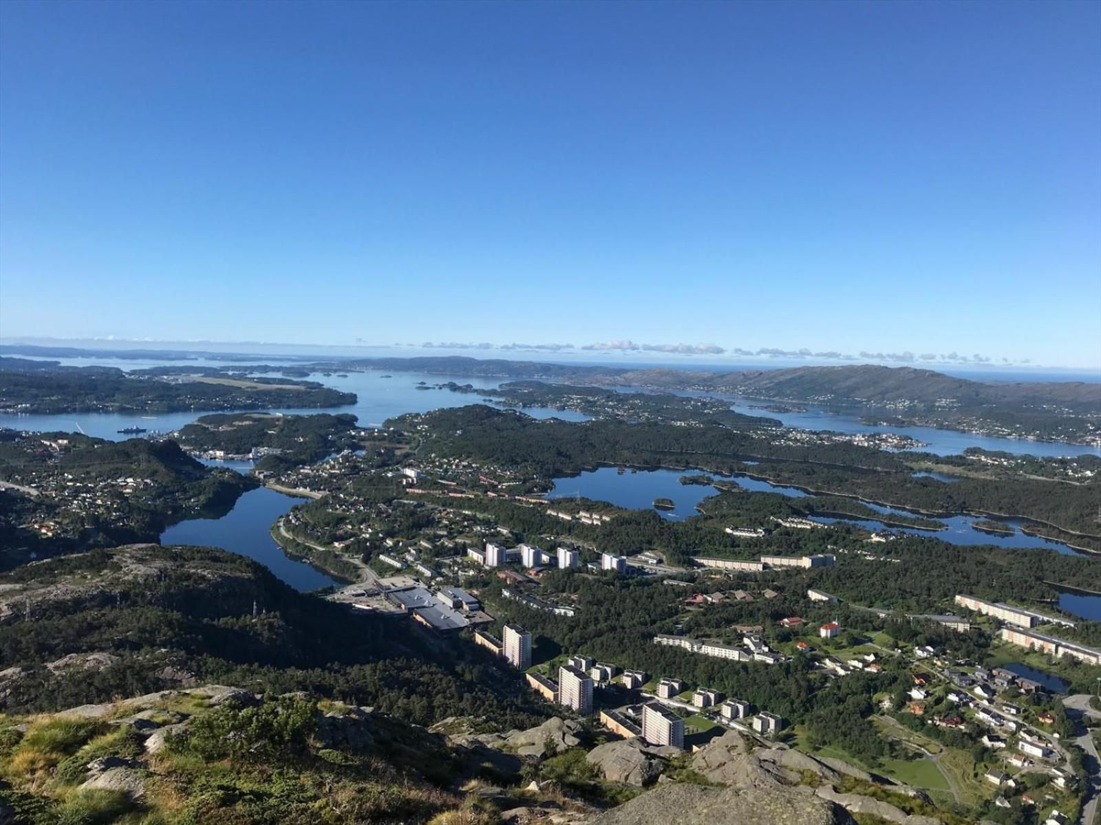 A Beautiful 3-Bedroom Apartment With Stunning Views And Free Parking Bergen Exterior foto